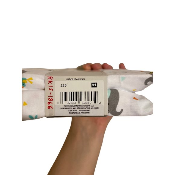 Lullaby Lane Fitted Crib Sheet - White Animal Print Standard Size - Picture 4 of 4